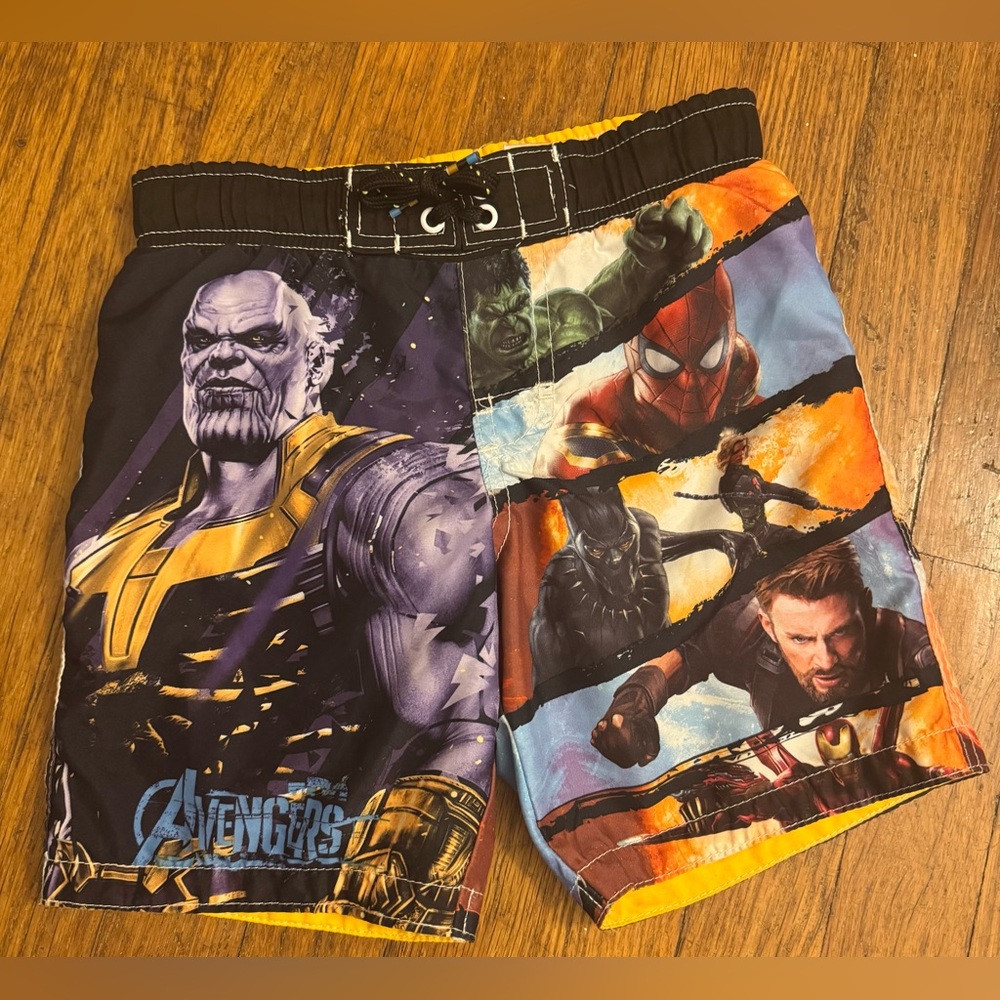 Little Boys AVENGERS Swim Trunks ~ Size 4/5 ~